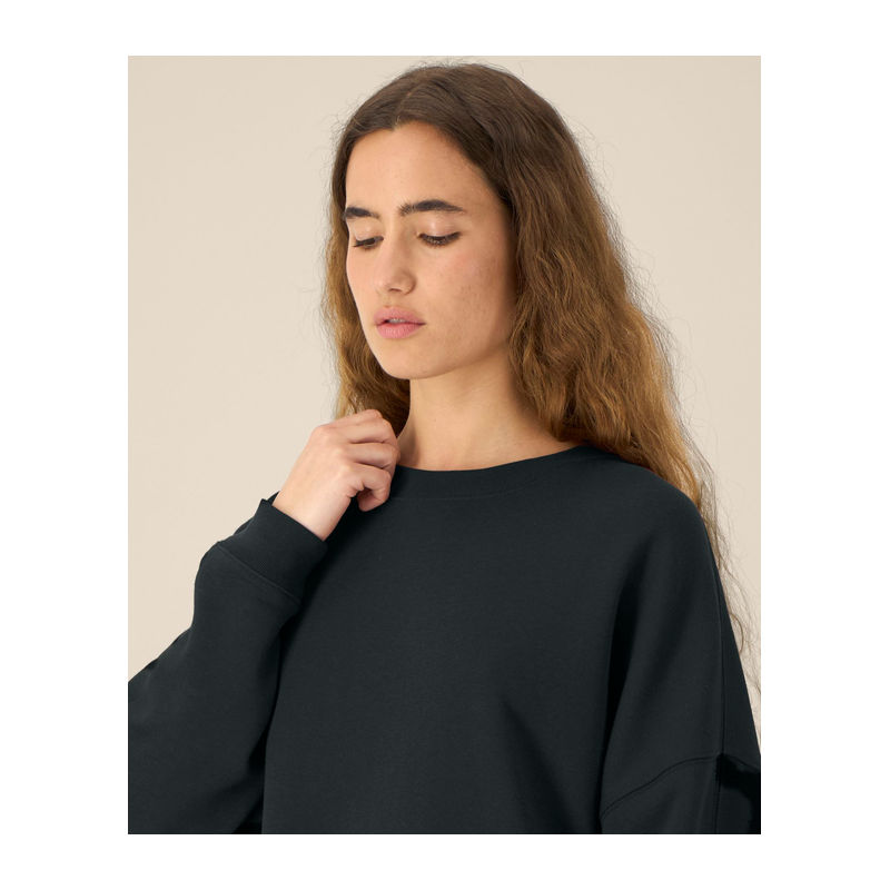 The Stella Lianna women’s crewneck sweatshirt