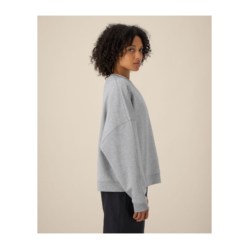 The Stella Lianna women’s crewneck sweatshirt