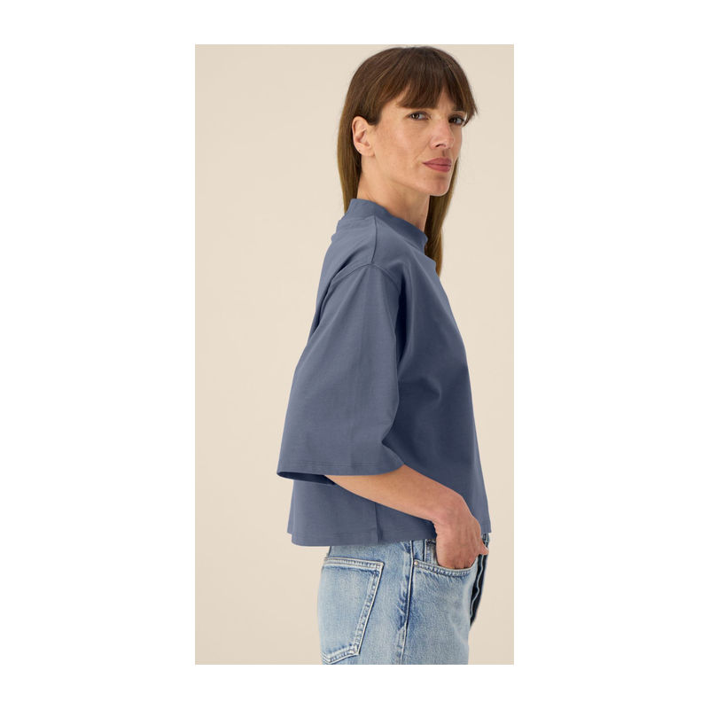 The Stella Raya women’s cropped t-shirt