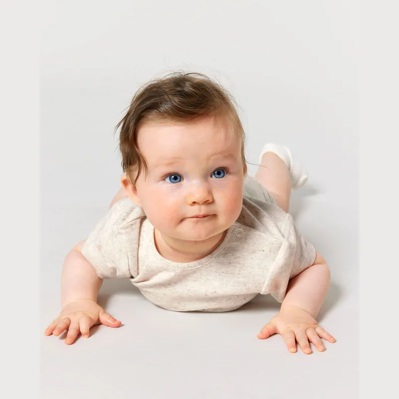The babies' body s krátkým rukávem